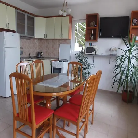 Two Bedroom Holiday In Варна